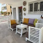 Makenzy Mermaid 2 Bedroom لارنكا
