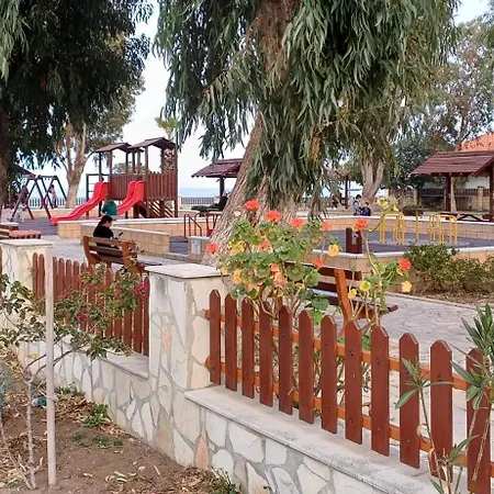 Makenzy Mermaid 2 Bedroom *