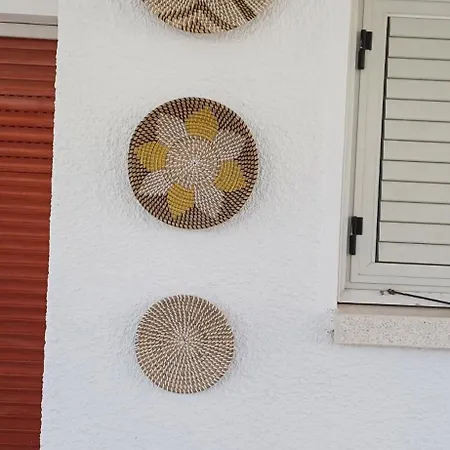 Makenzy Mermaid 2 Bedroom Appartamento Larnaca