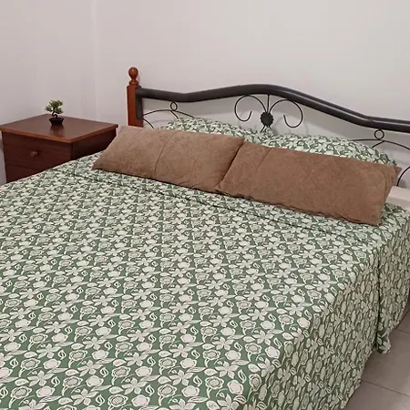Makenzy Mermaid 2 Bedroom * ラルナカ