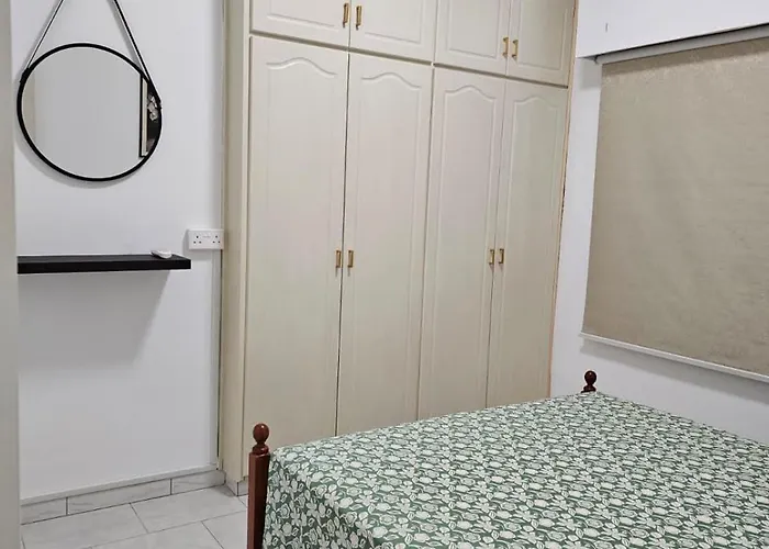 Makenzy Mermaid 2 Bedroom Apartment