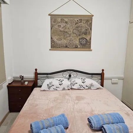 Makenzy Mermaid 2 Bedroom Lägenhet Larnaca