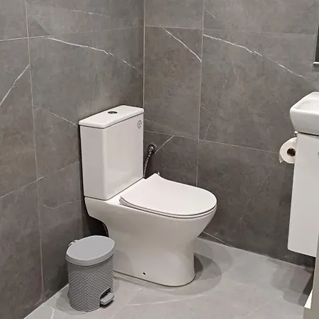 דירה Makenzy Mermaid 2 Bedroom לרנקה
