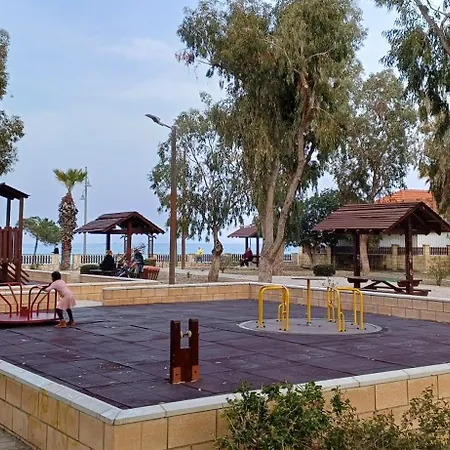 Makenzy Mermaid 2 Bedroom *