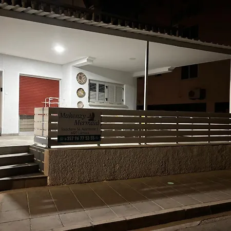 Makenzy Mermaid 2 Bedroom *