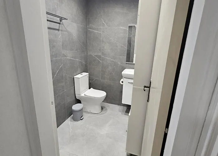 Makenzy Mermaid 2 Bedroom *