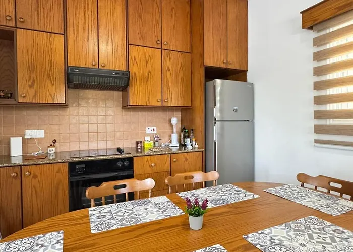 Makenzy Mermaid 2 Bedroom * Ларнака