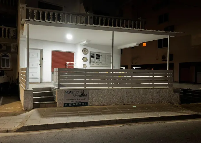 Апартаменты Makenzy Mermaid 2 Bedroom